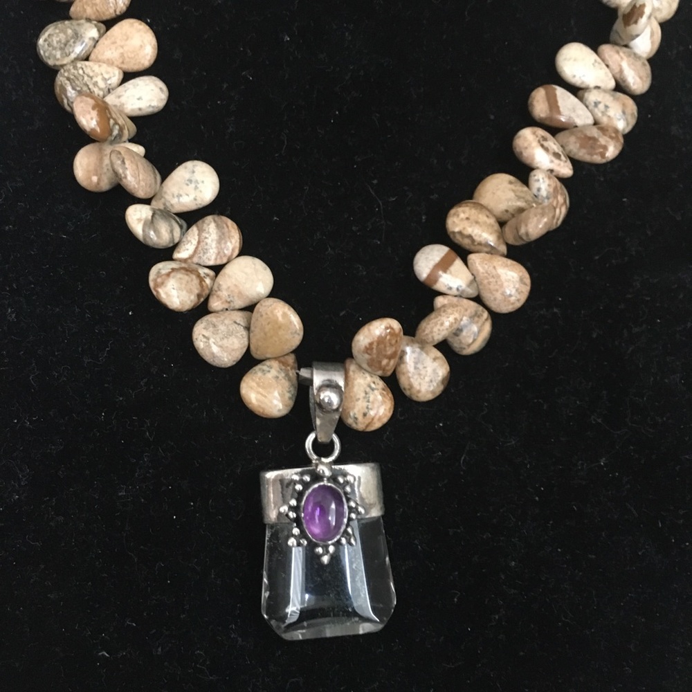 Agate necklace-amethyst in sterling silver.